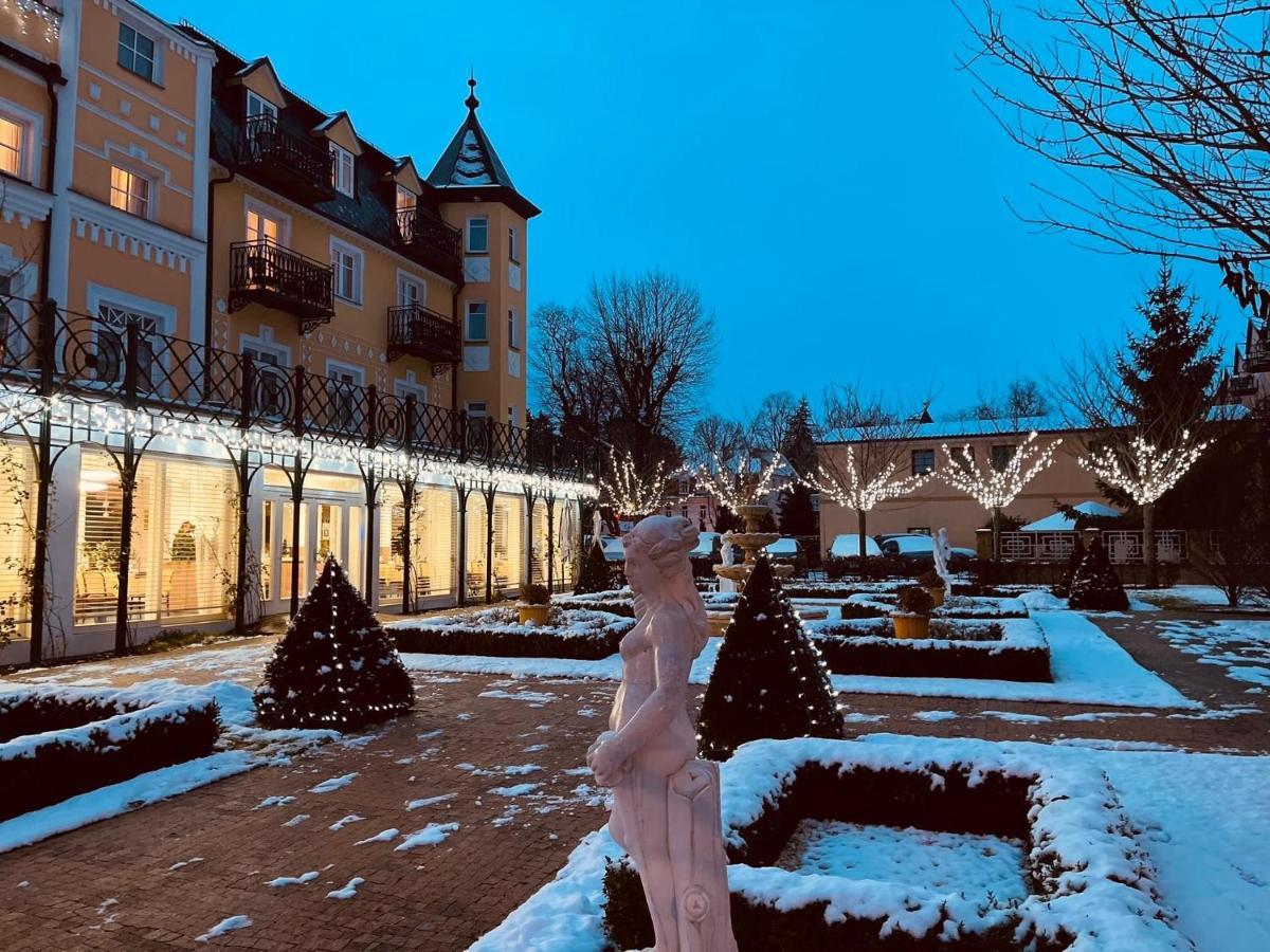 Hotel Bajkal Františkovy Lázně 外观 照片