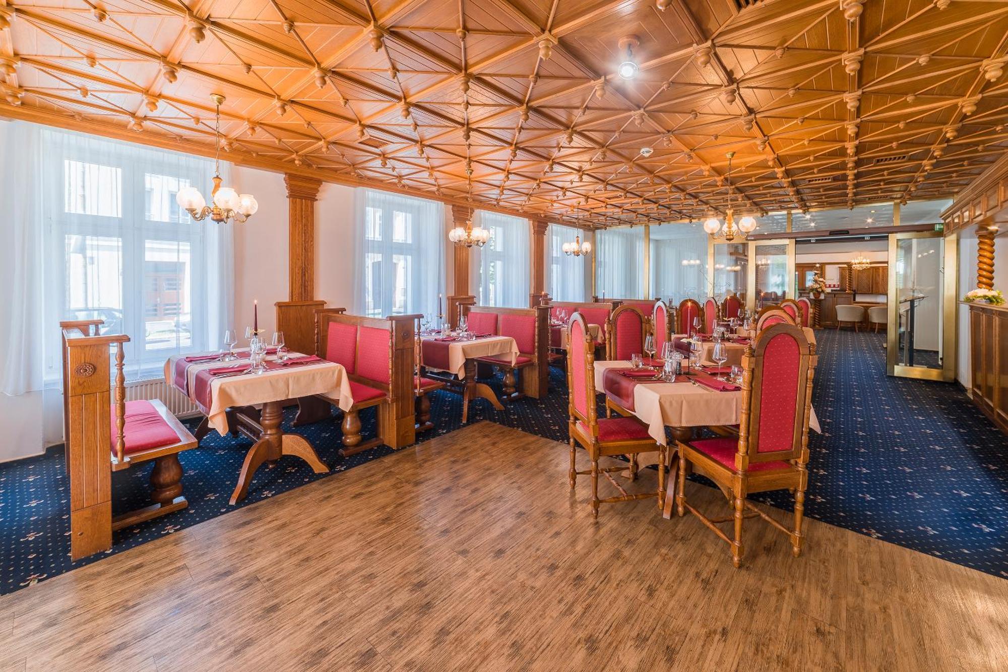Hotel Bajkal Františkovy Lázně 外观 照片