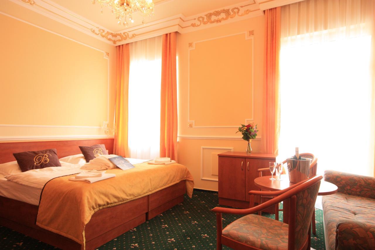 Hotel Bajkal Františkovy Lázně 外观 照片